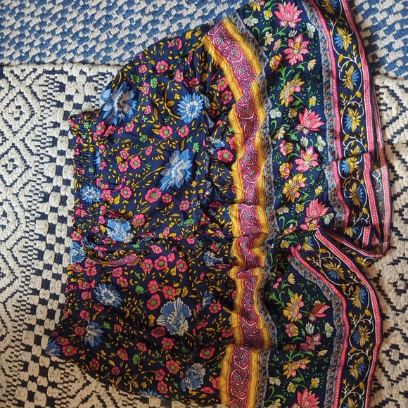 Alelly Dresses & Skirts - Alelly floral Skirt